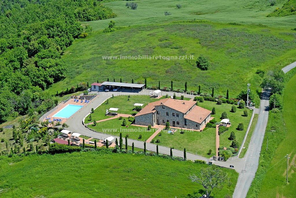 Immobile Turistico in vendita a Volterra, 10 locali, prezzo € 1.100.000 | PortaleAgenzieImmobiliari.it