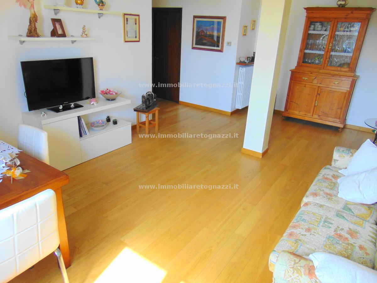 Appartamento in vendita a Montaione, 4 locali, prezzo € 140.000 | PortaleAgenzieImmobiliari.it