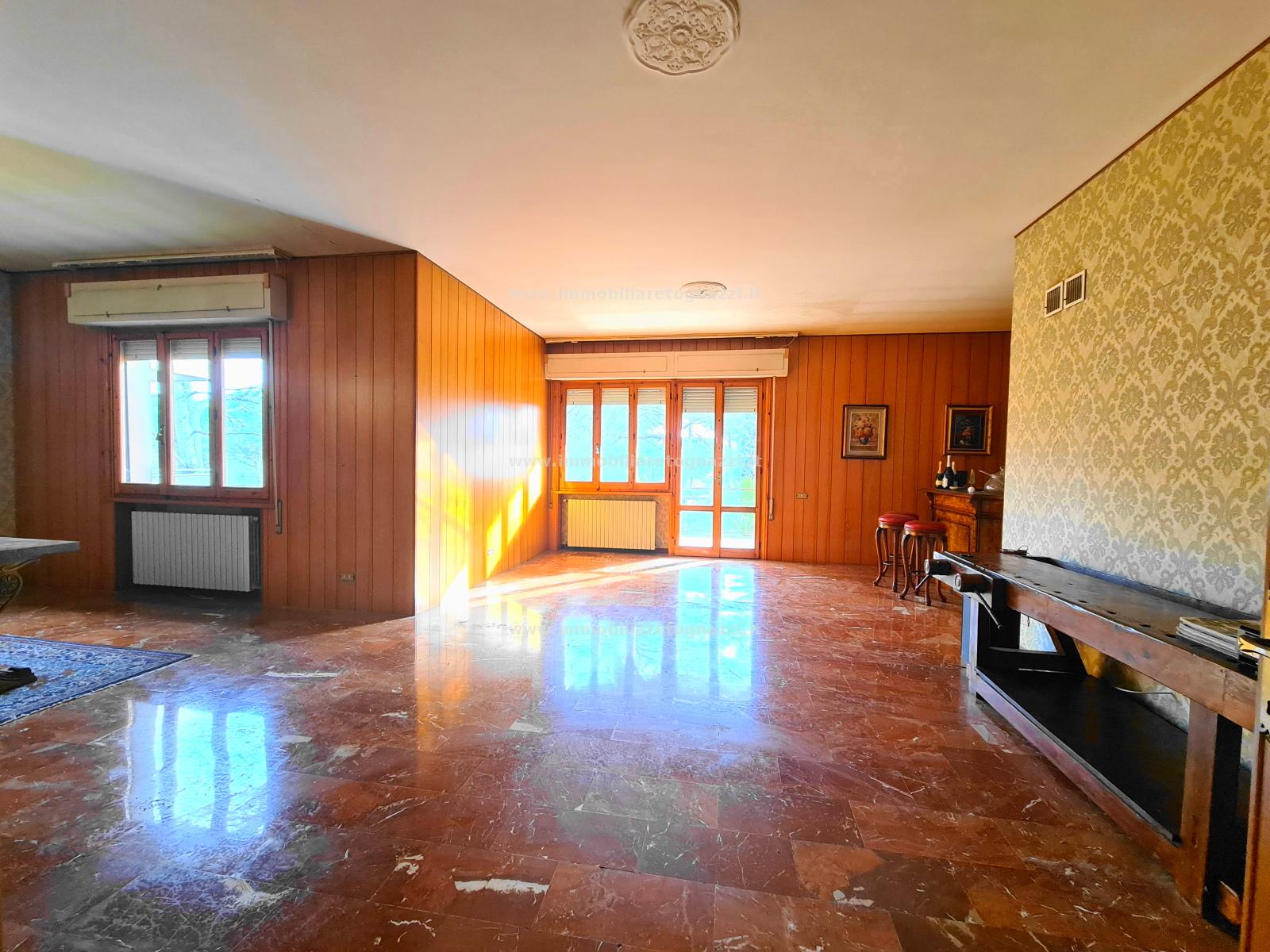 Appartamento in vendita a Gambassi Terme, 7 locali, prezzo € 275.000 | PortaleAgenzieImmobiliari.it