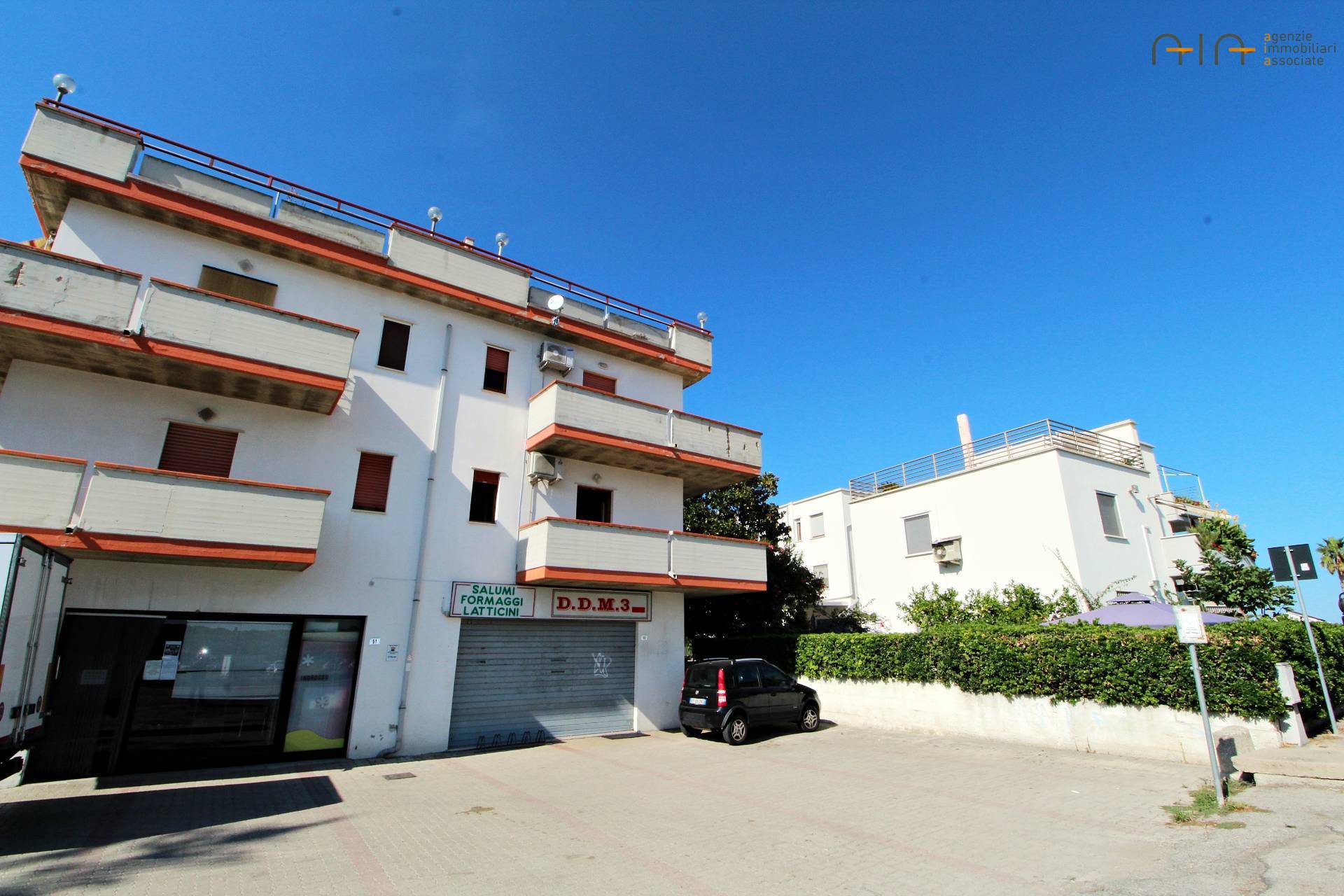 Appartamento in vendita a Tortoreto, 3 locali, zona Località: ZonaMare, prezzo € 155.000 | PortaleAgenzieImmobiliari.it