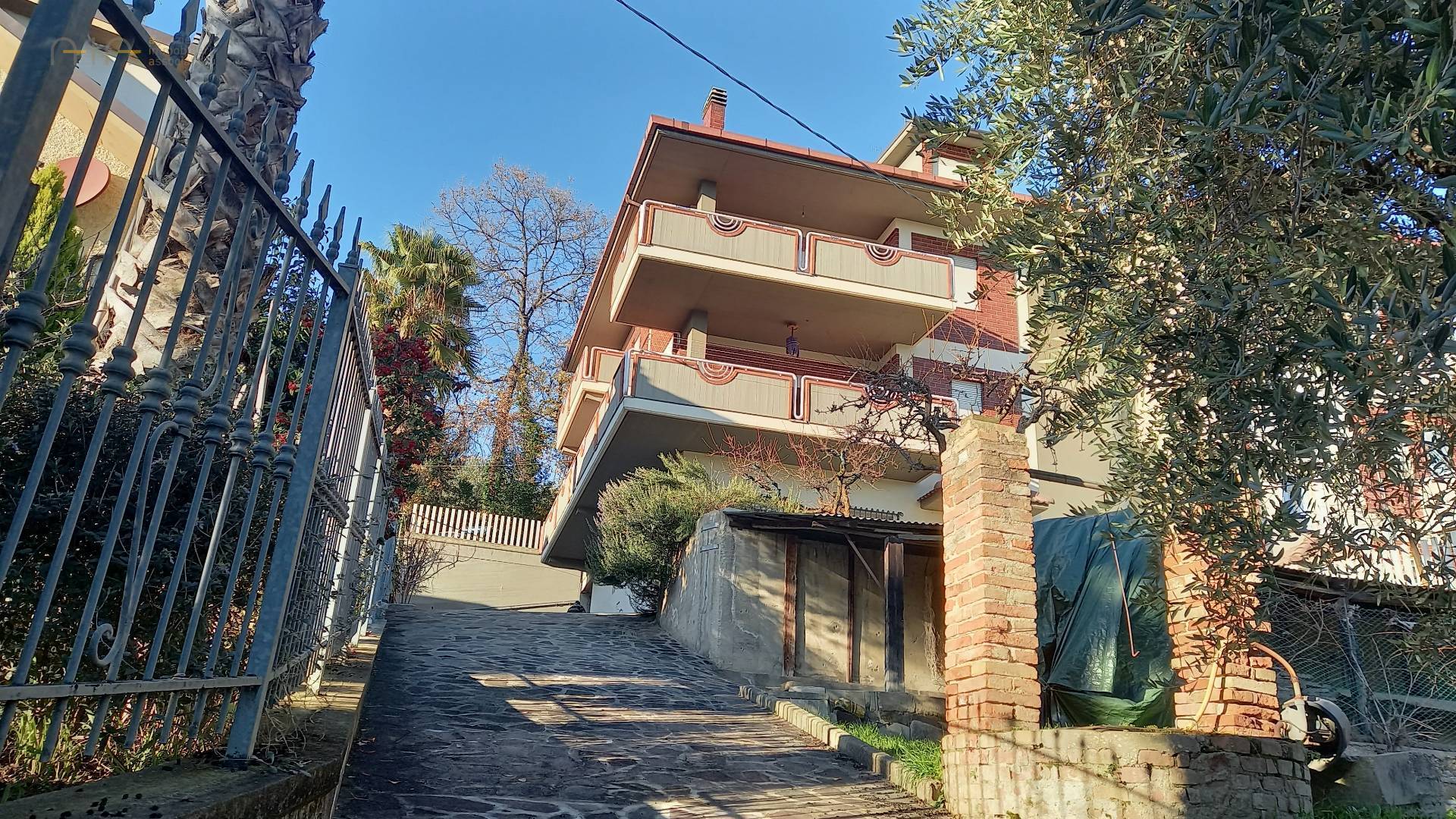 Villa a Schiera in vendita a Colli del Tronto, 10 locali, zona Località: Collinare, prezzo € 250.000 | PortaleAgenzieImmobiliari.it