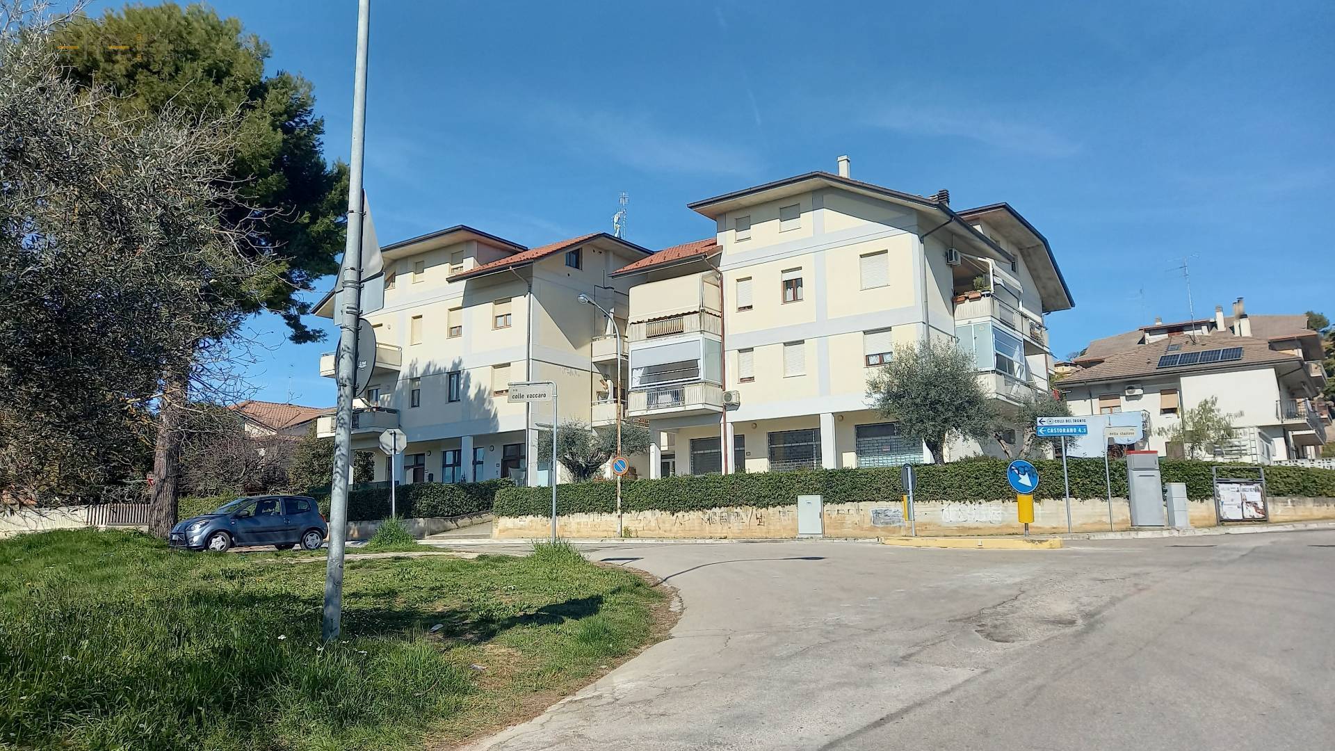 Appartamento in vendita a Colli del Tronto, 4 locali, zona Località: Collinare, prezzo € 125.000 | PortaleAgenzieImmobiliari.it