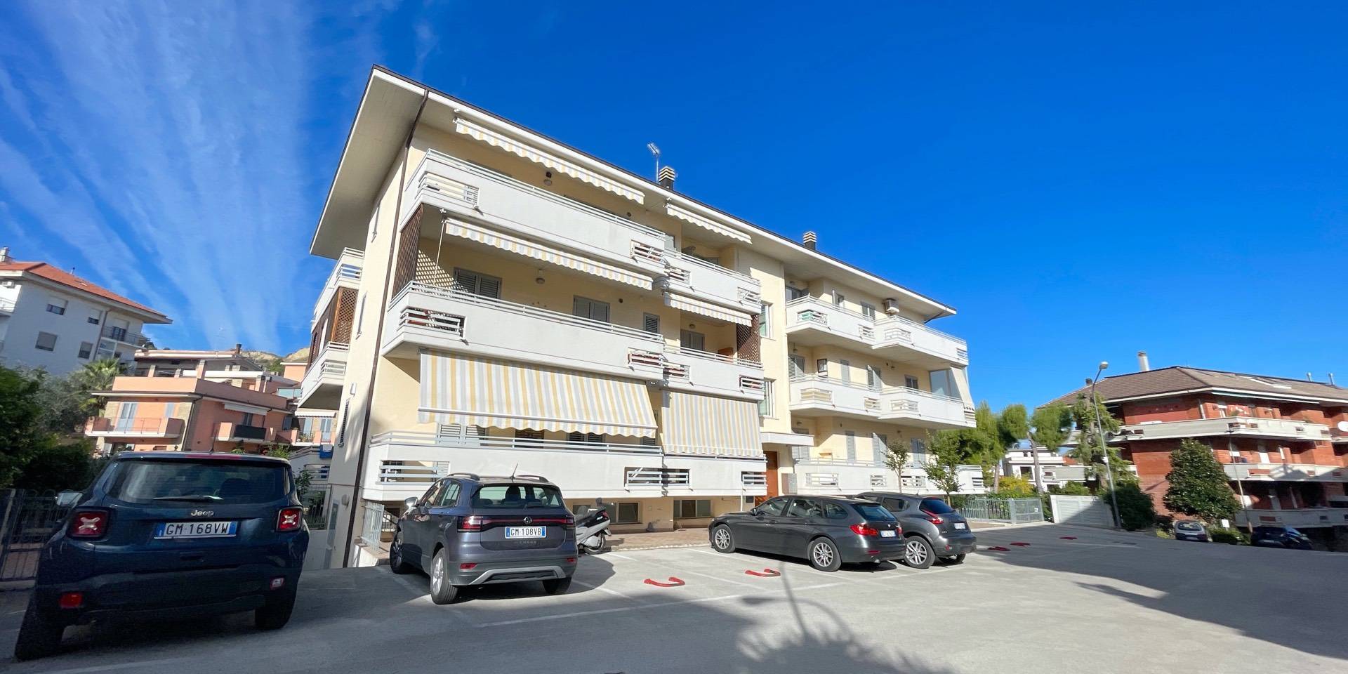 Appartamento in vendita a San Benedetto del Tronto, 5 locali, zona Località: Residenzialenord, prezzo € 320.000 | PortaleAgenzieImmobiliari.it