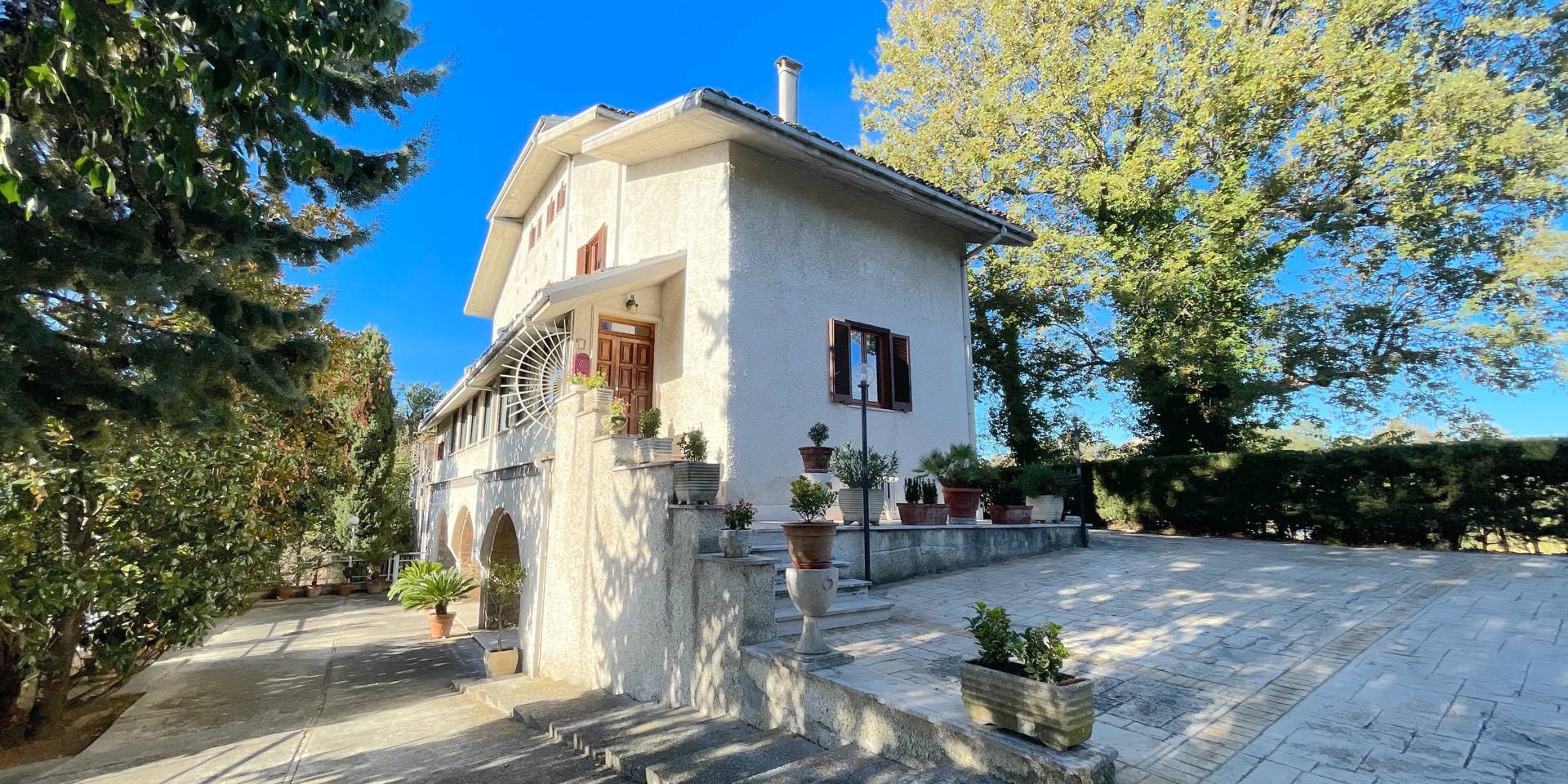 Villa in vendita a Ascoli Piceno, 10 locali, zona Località: MonticelliAlto, prezzo € 385.000 | PortaleAgenzieImmobiliari.it