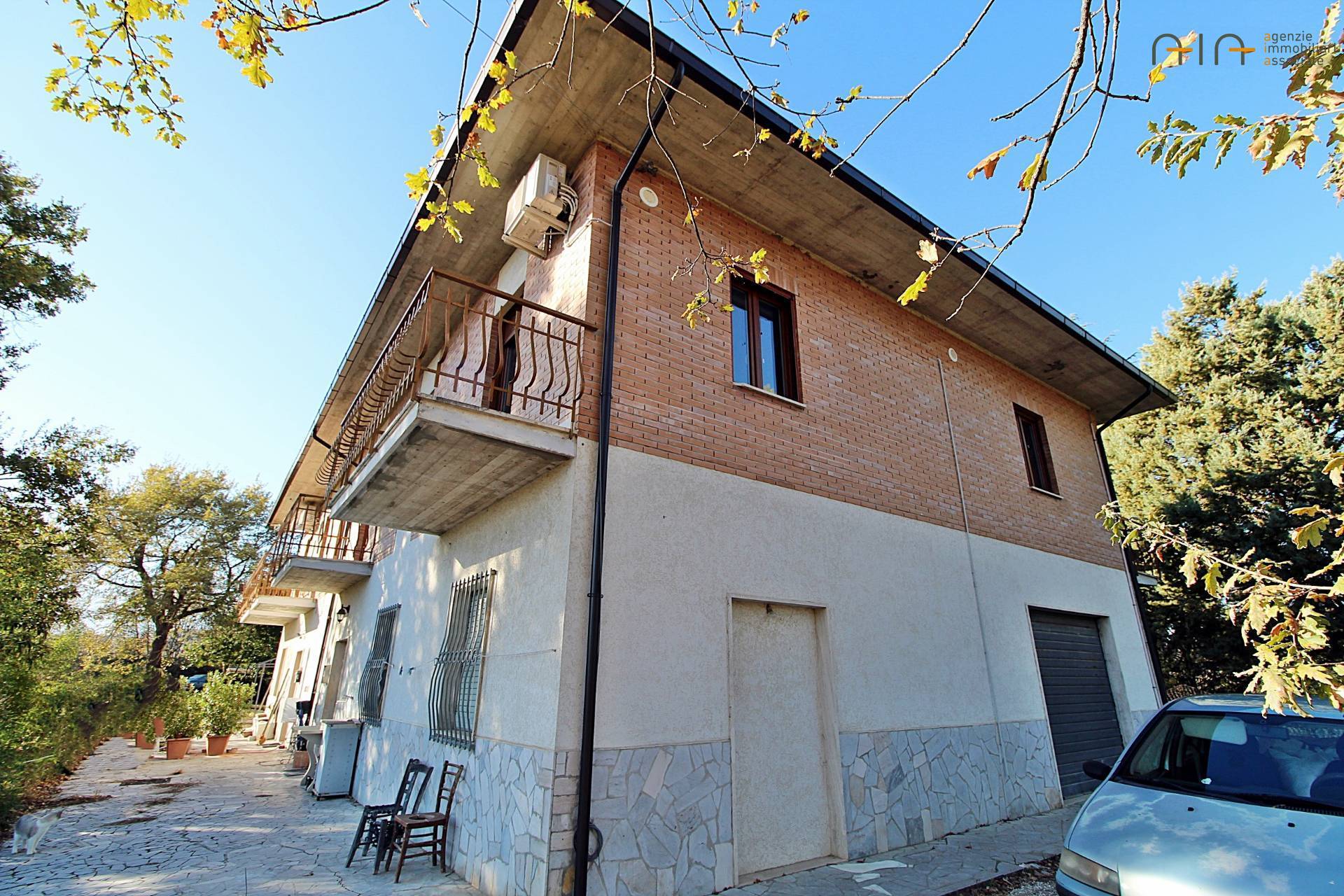 Appartamento in vendita a Venarotta, 8 locali, zona ellano, prezzo € 120.000 | PortaleAgenzieImmobiliari.it