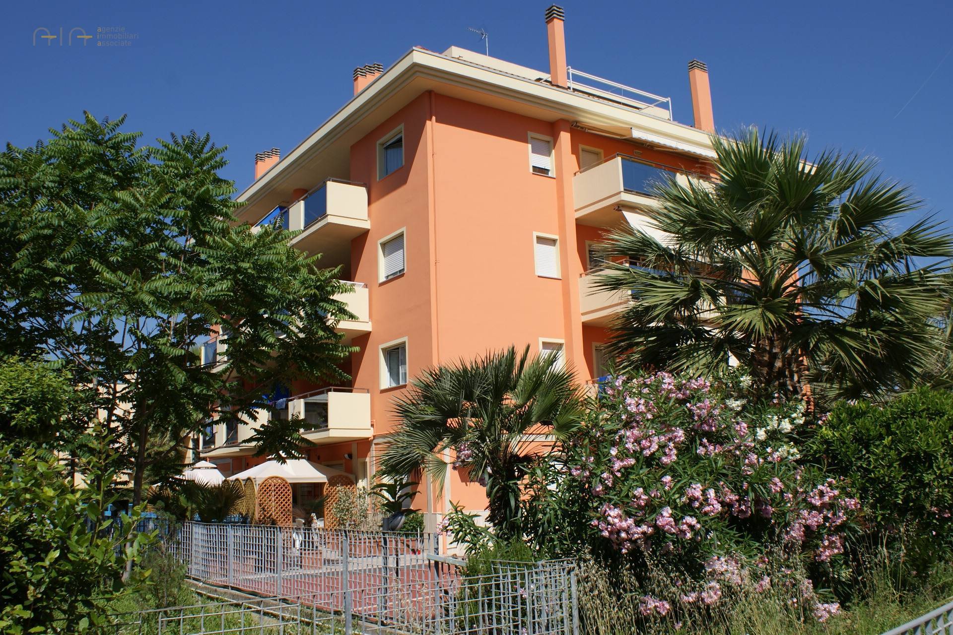 Appartamento in vendita a San Benedetto del Tronto, 3 locali, zona Località: PortoDascolilungomare, prezzo € 270.000 | PortaleAgenzieImmobiliari.it