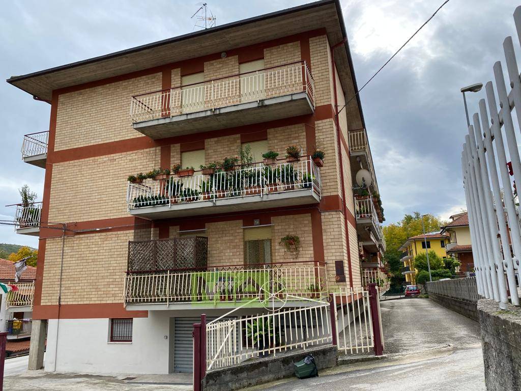Appartamento in vendita a Roccafluvione, 6 locali, zona Località: Centro, prezzo € 70.000 | PortaleAgenzieImmobiliari.it