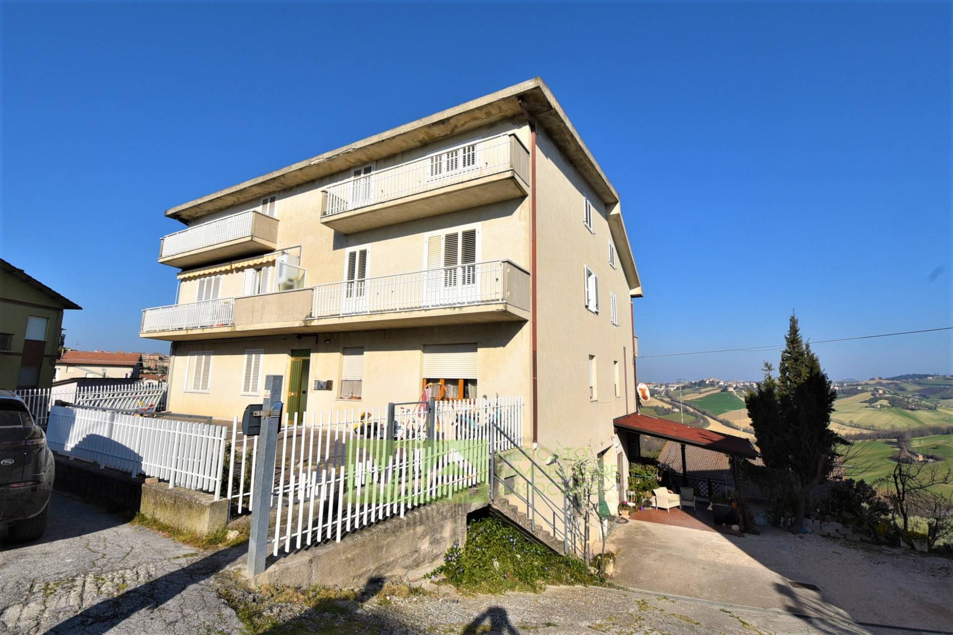 Appartamento in vendita a Monte San Pietrangeli, 6 locali, prezzo € 40.000 | PortaleAgenzieImmobiliari.it