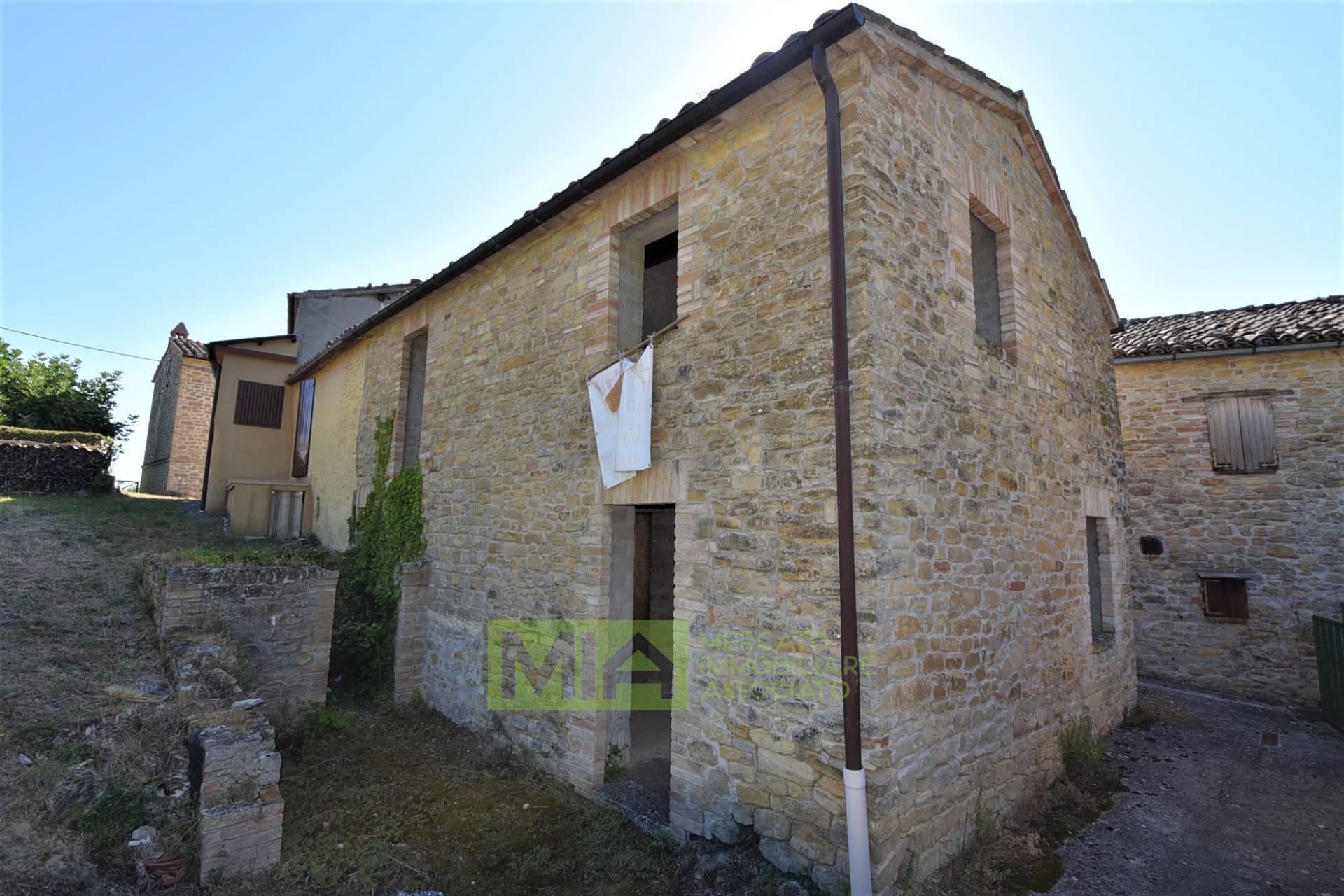 Rustico / Casale in vendita a Montefalcone Appennino