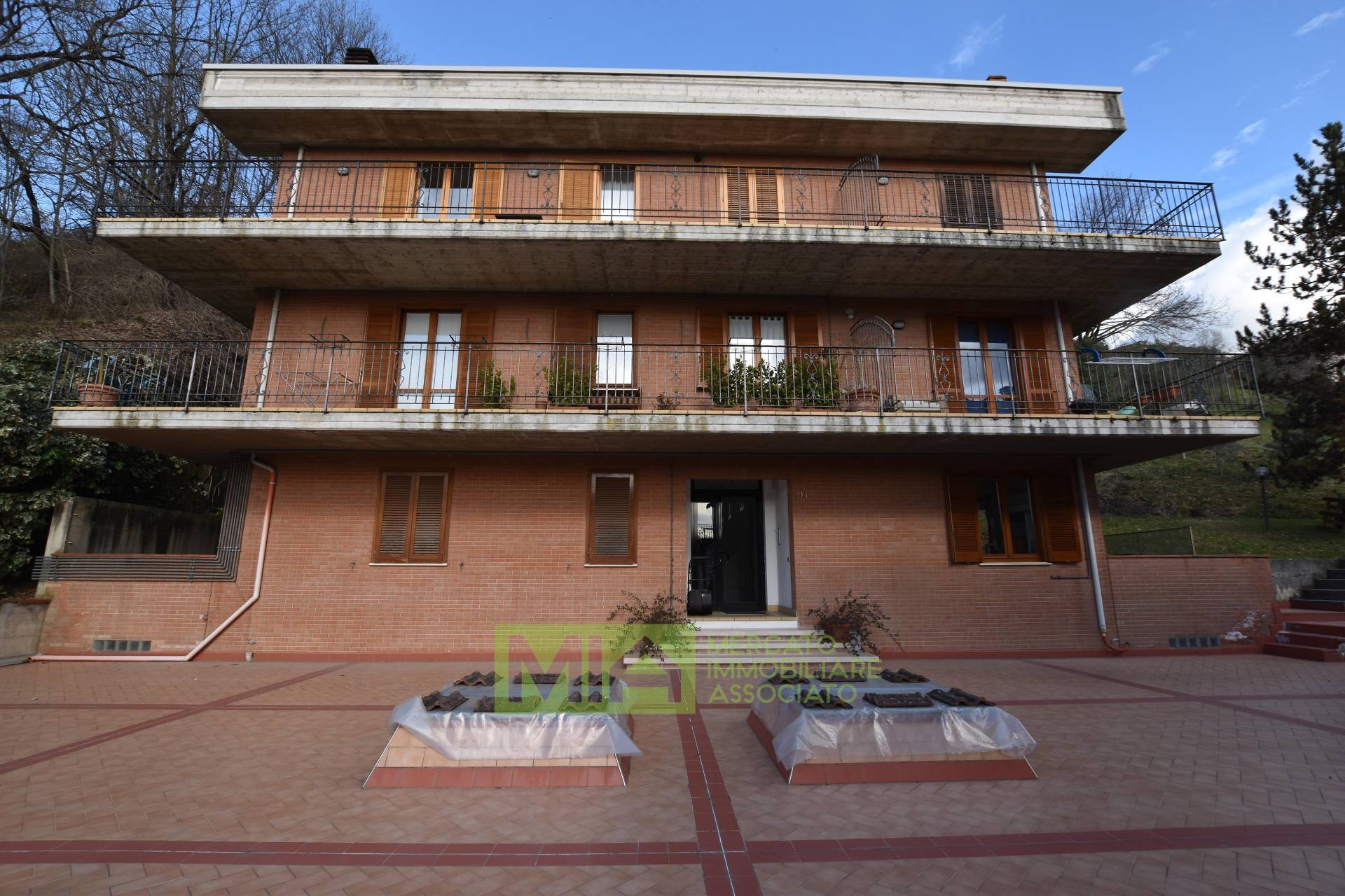 Appartamento in vendita a Amandola, 4 locali, prezzo € 68.000 | PortaleAgenzieImmobiliari.it