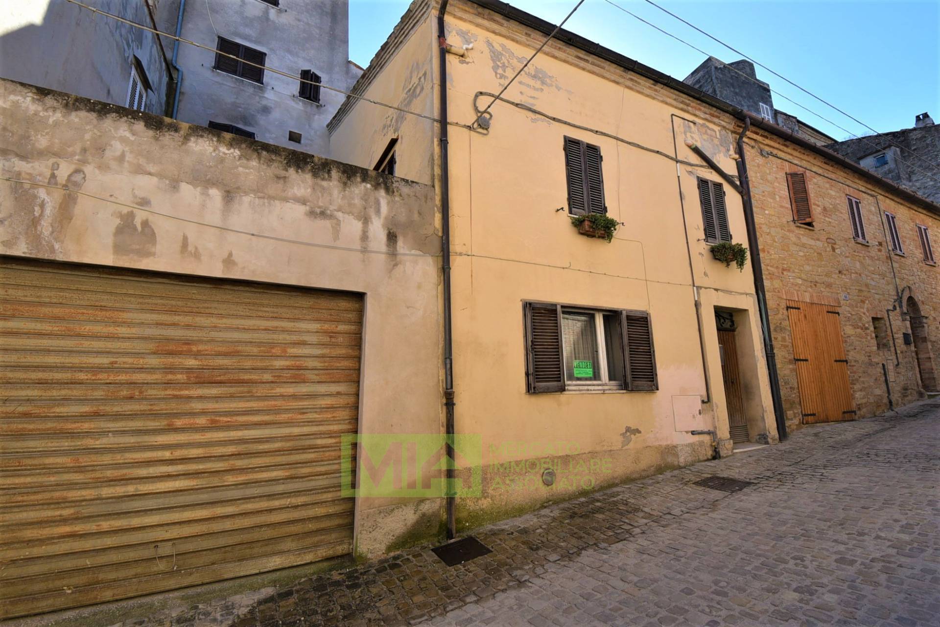 Soluzione Indipendente in vendita a Santa Vittoria in Matenano, 6 locali, zona Località: Centro, prezzo € 50.000 | PortaleAgenzieImmobiliari.it