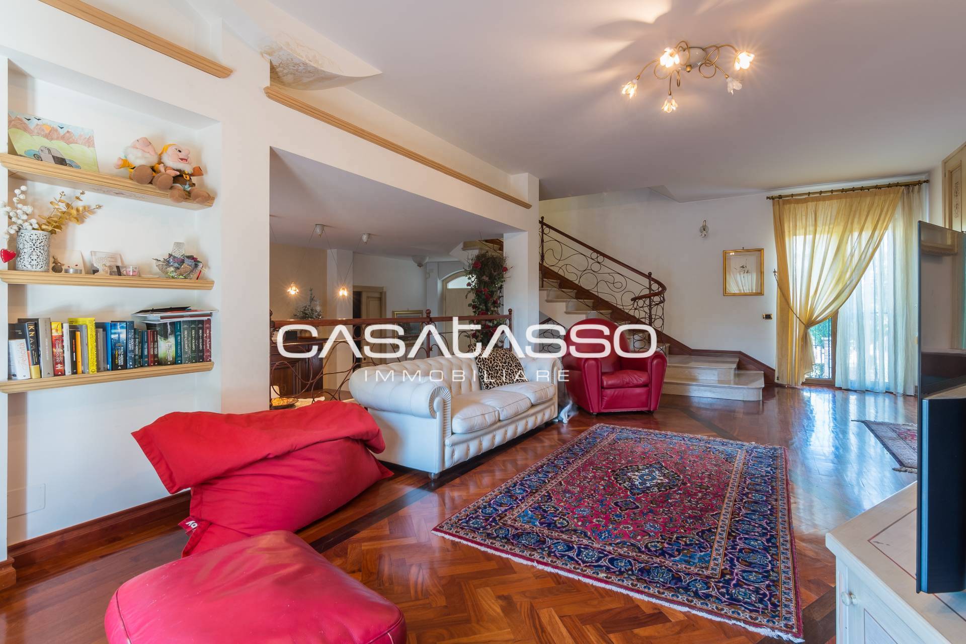 Villa in vendita a Macerata, 13 locali, zona Località: CORNETO, Trattative riservate | PortaleAgenzieImmobiliari.it