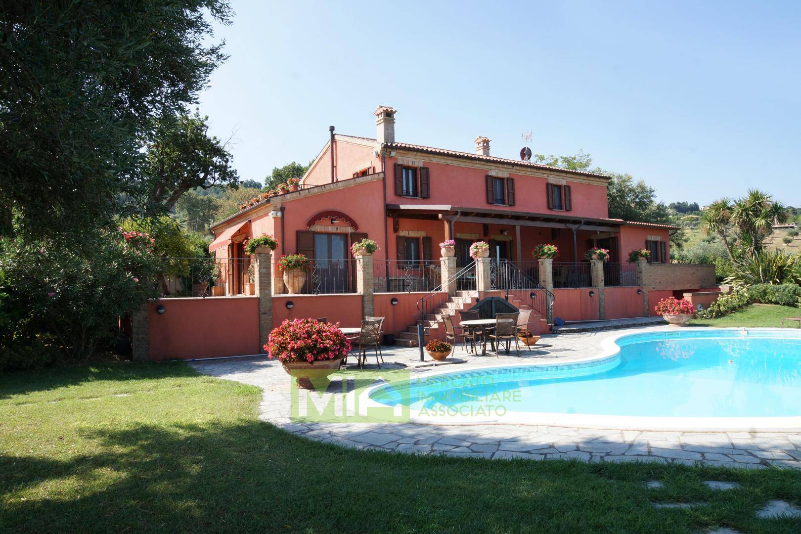 Villa in vendita a Potenza Picena, 17 locali, zona Località: CAMPAGNA, prezzo € 1.100.000 | PortaleAgenzieImmobiliari.it