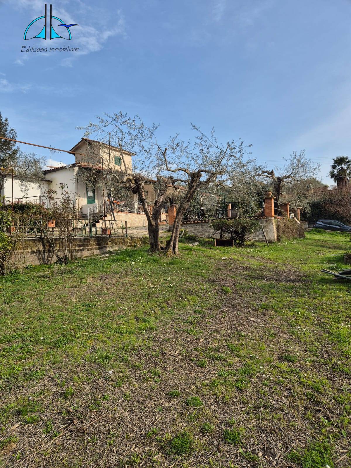 Villa in vendita a Fara in Sabina - Zona: Stallone