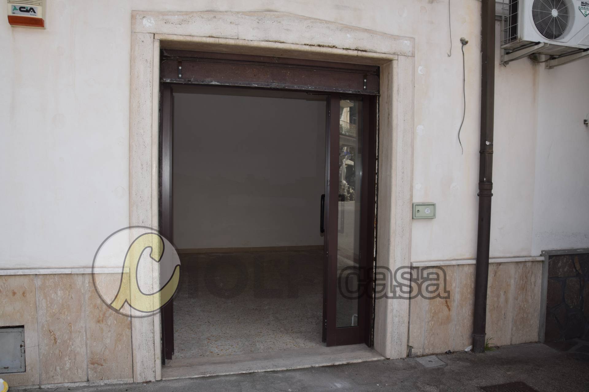 Negozio / Locale in affitto a Cassino, 9999 locali, prezzo € 290 | CambioCasa.it