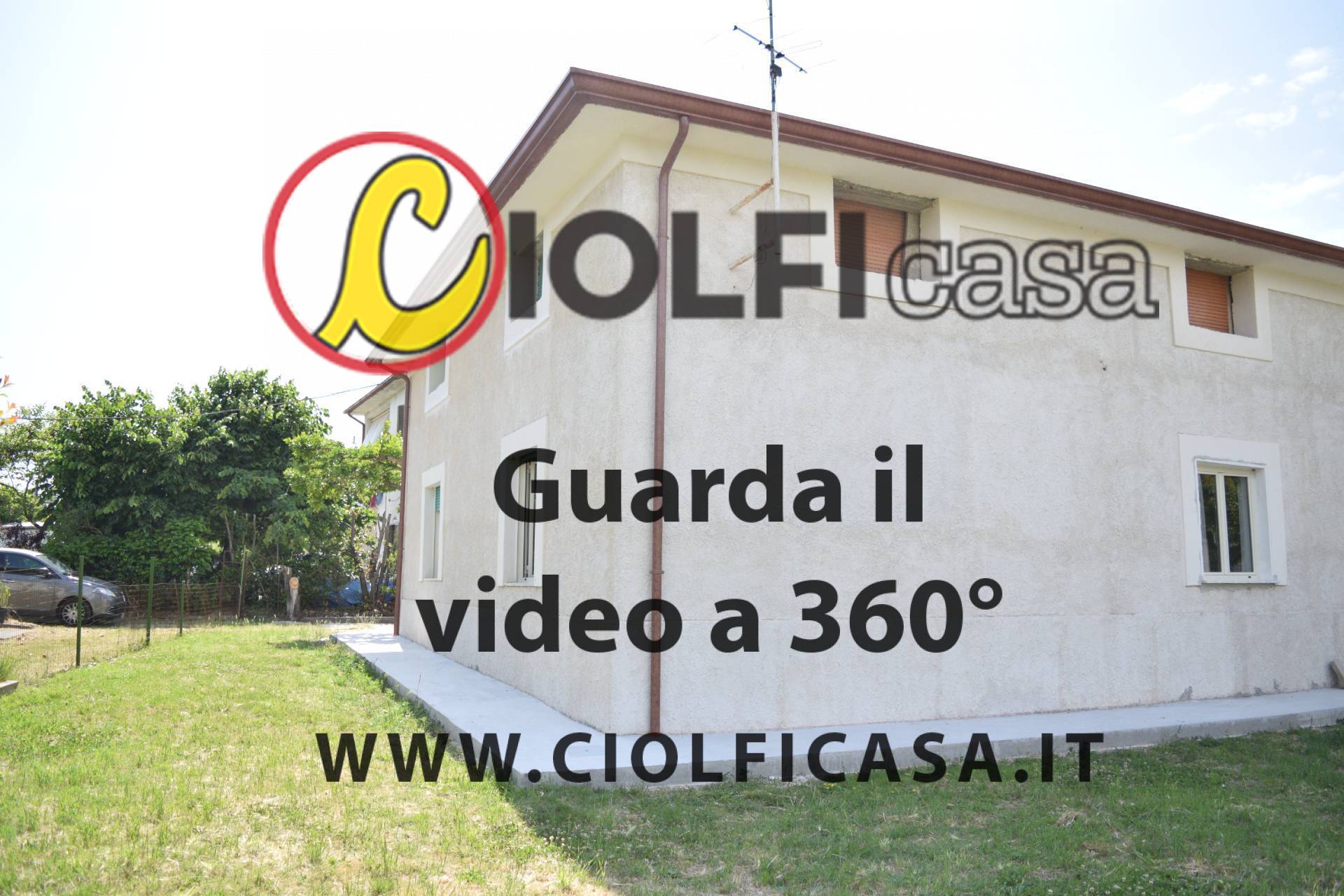 Soluzione Indipendente in affitto a Cassino, 4 locali, zona Località: S.AngeloinTheodice, prezzo € 450 | CambioCasa.it