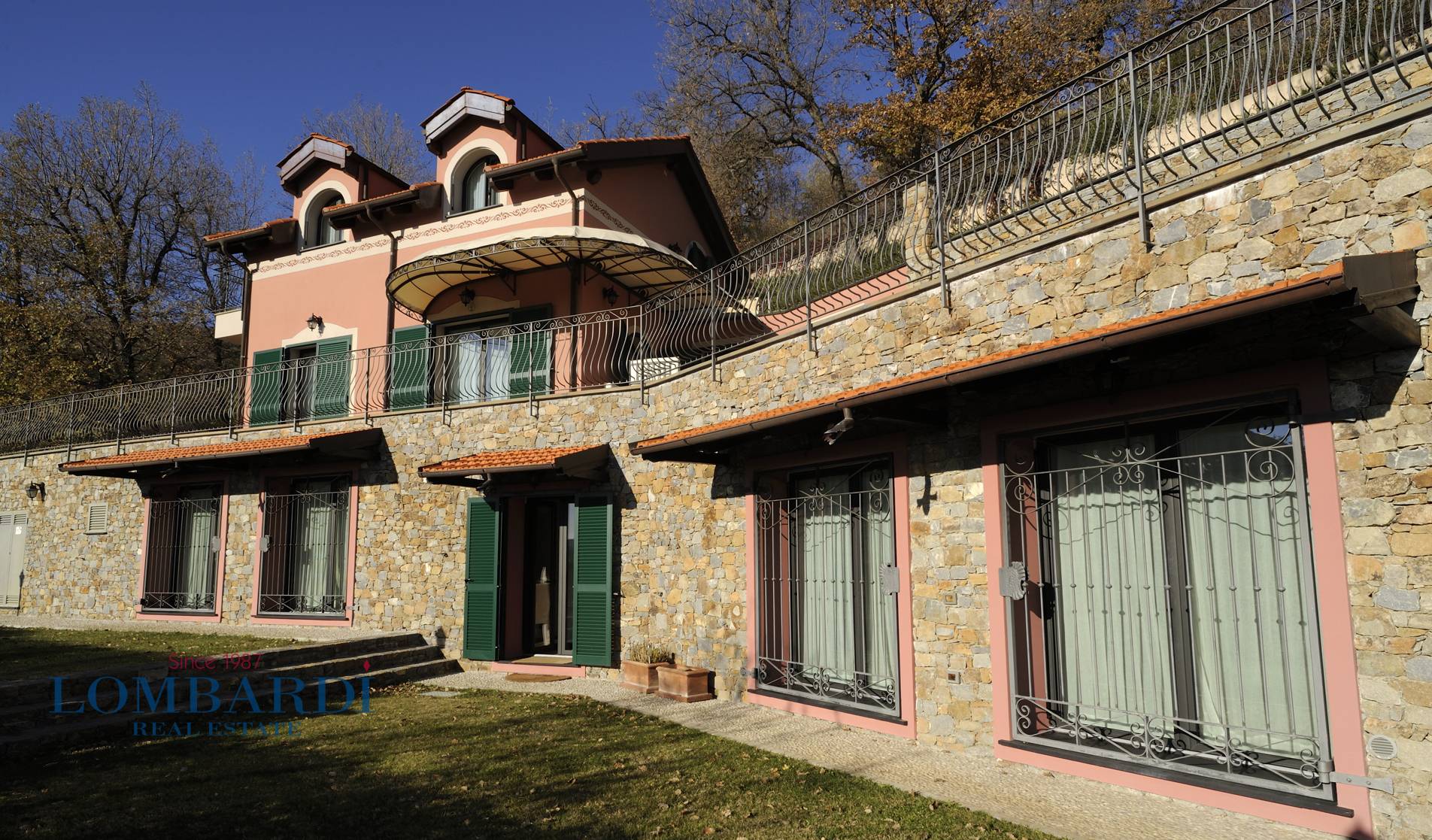 Villa in vendita a Alassio, 8 locali, prezzo € 1.050.000 | PortaleAgenzieImmobiliari.it