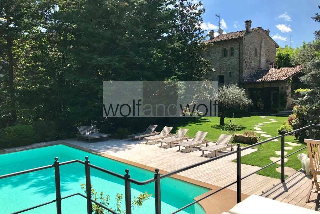 Villa in vendita a Castell'Arquato, 10 locali, prezzo € 1.350.000 | PortaleAgenzieImmobiliari.it