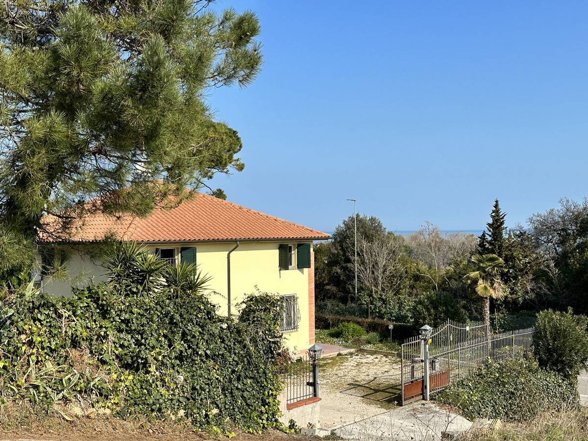 Villa in vendita a Fermo, 6 locali, zona Località: MarinaPalmense, prezzo € 407.000 | PortaleAgenzieImmobiliari.it