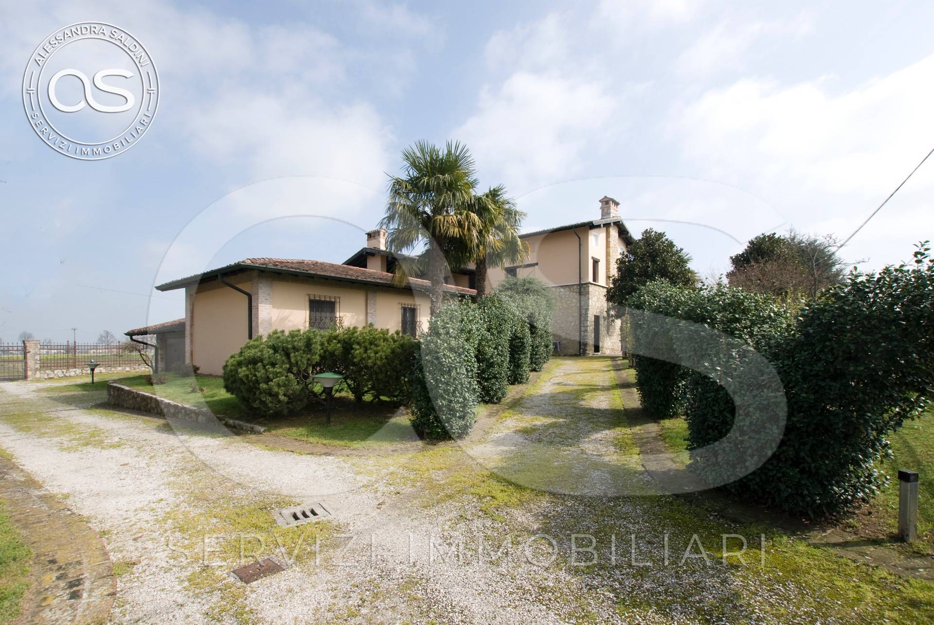 Villa in vendita a Offlaga, 10 locali, zona ano, prezzo € 420.000 | PortaleAgenzieImmobiliari.it