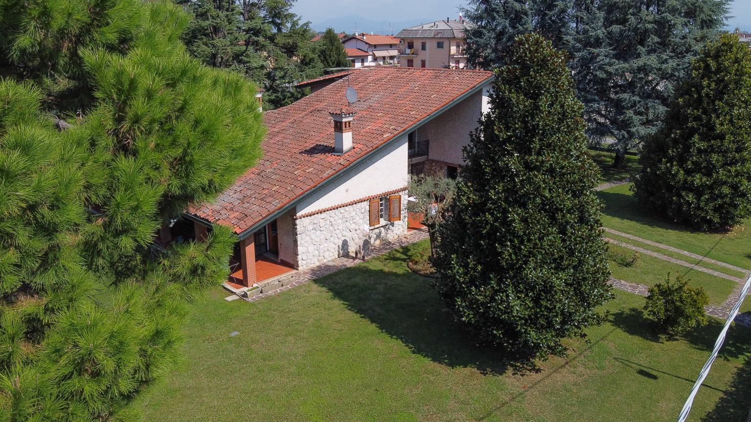 Villa in vendita a Castel Rozzone, 4 locali, prezzo € 490.000 | PortaleAgenzieImmobiliari.it