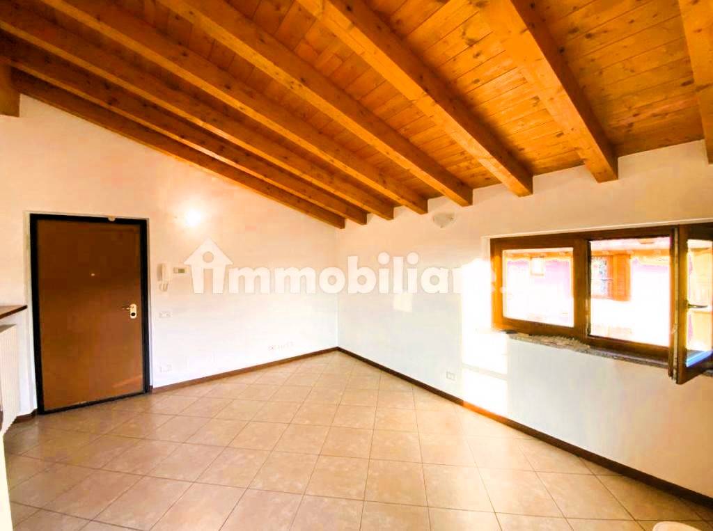 Appartamento in vendita a Palazzago, 3 locali, prezzo € 129.000 | PortaleAgenzieImmobiliari.it