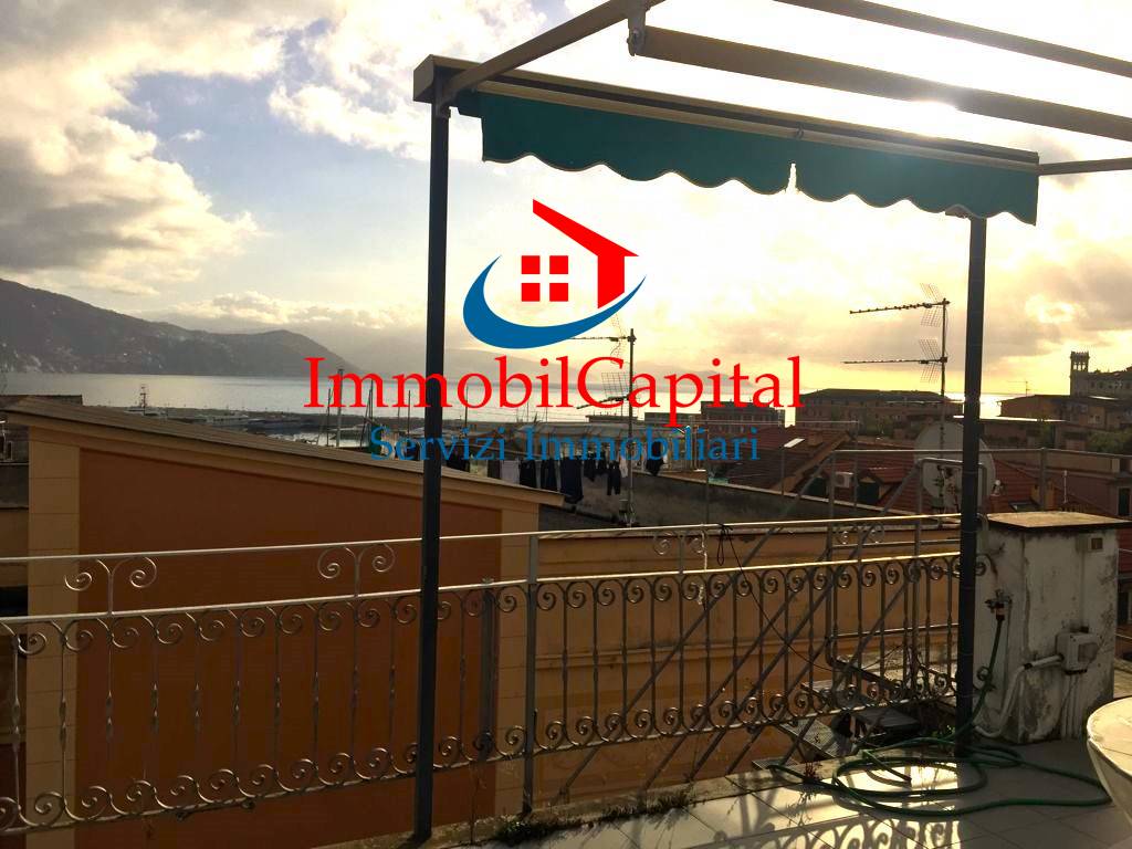 Appartamento in vendita a Santa Margherita Ligure, 6 locali, prezzo € 800.000 | PortaleAgenzieImmobiliari.it