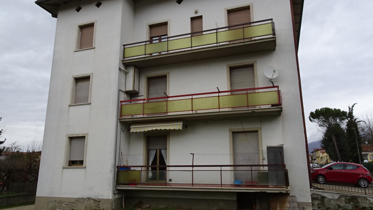 Appartamento in vendita a Bibbiena, 4 locali, prezzo € 100.000 | PortaleAgenzieImmobiliari.it