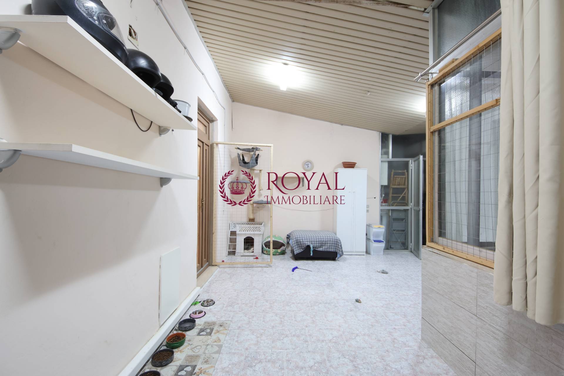 Appartamento in vendita a Livorno, 5 locali, zona Località: Colline, prezzo € 210.000 | PortaleAgenzieImmobiliari.it