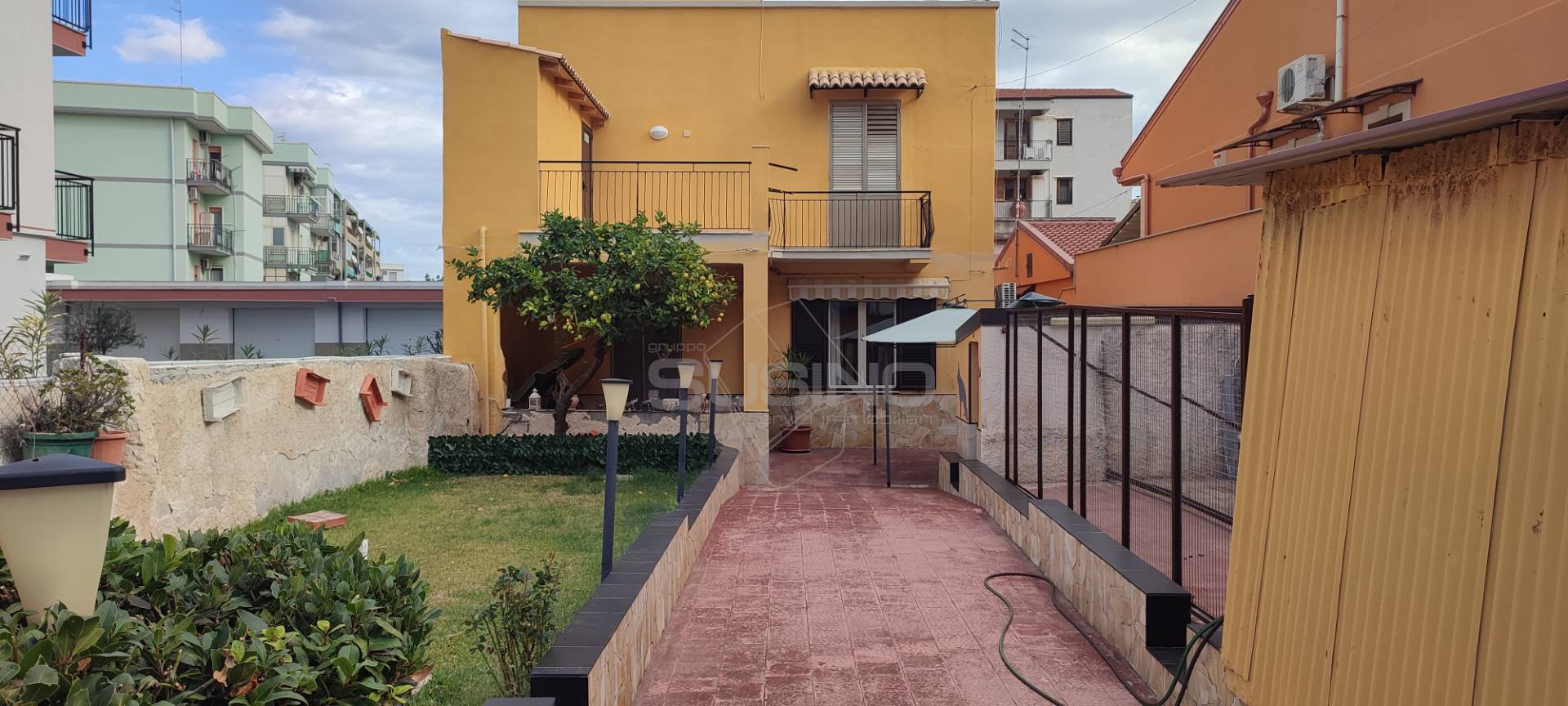 Villa Bifamiliare in vendita a Siracusa, 6 locali, zona tasanta, prezzo € 255.000 | PortaleAgenzieImmobiliari.it