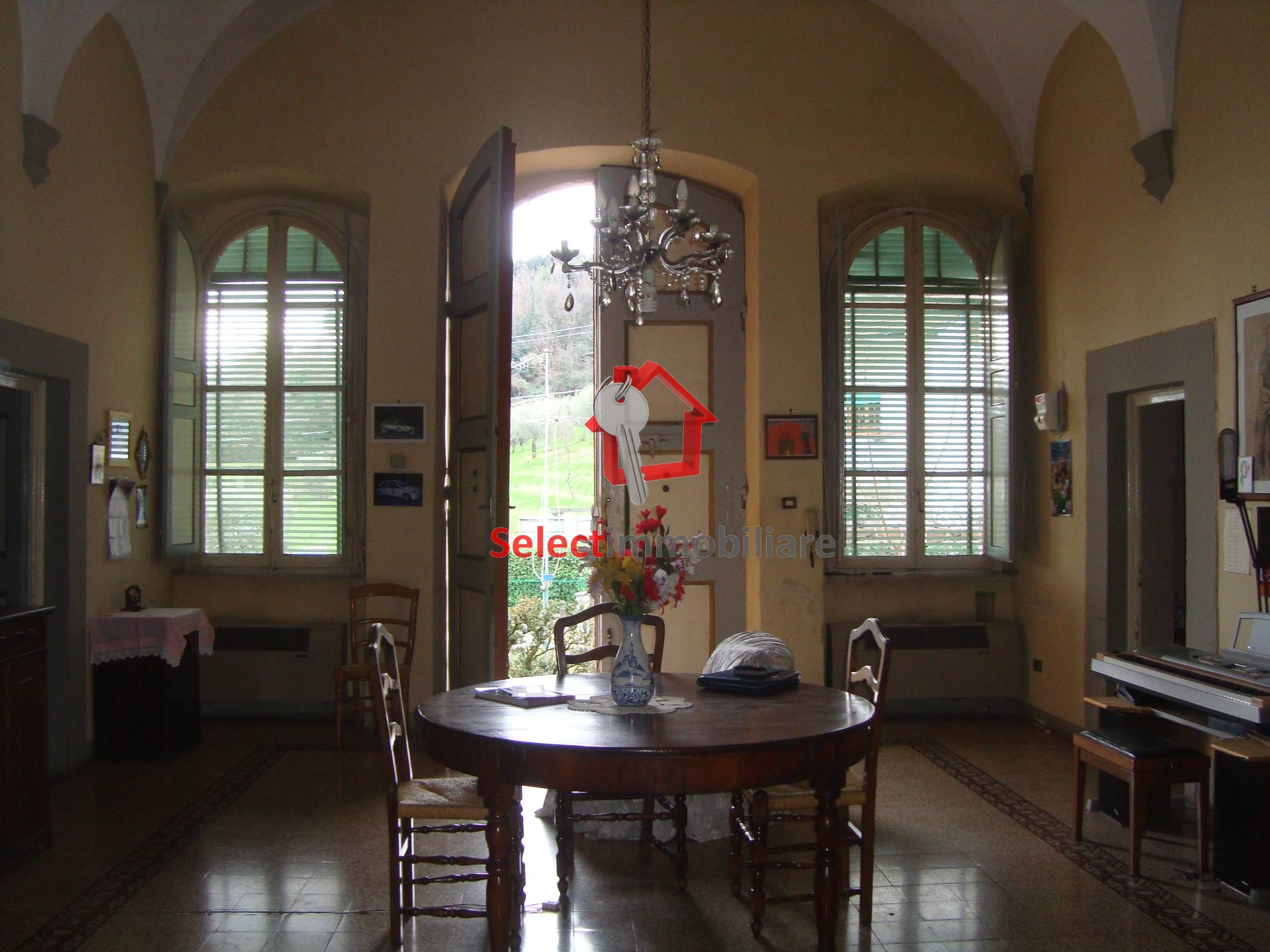 Appartamento in vendita a Lucca, 7 locali, zona Località: SestodiMoriano, prezzo € 290.000 | PortaleAgenzieImmobiliari.it