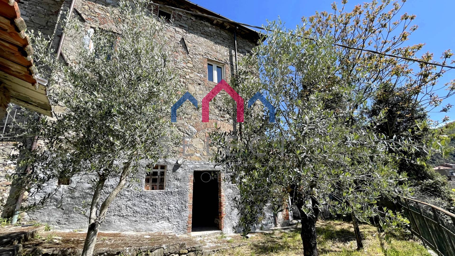 Soluzione Semindipendente in vendita a Borgo a Mozzano, 4 locali, zona igliano, prezzo € 65.000 | PortaleAgenzieImmobiliari.it