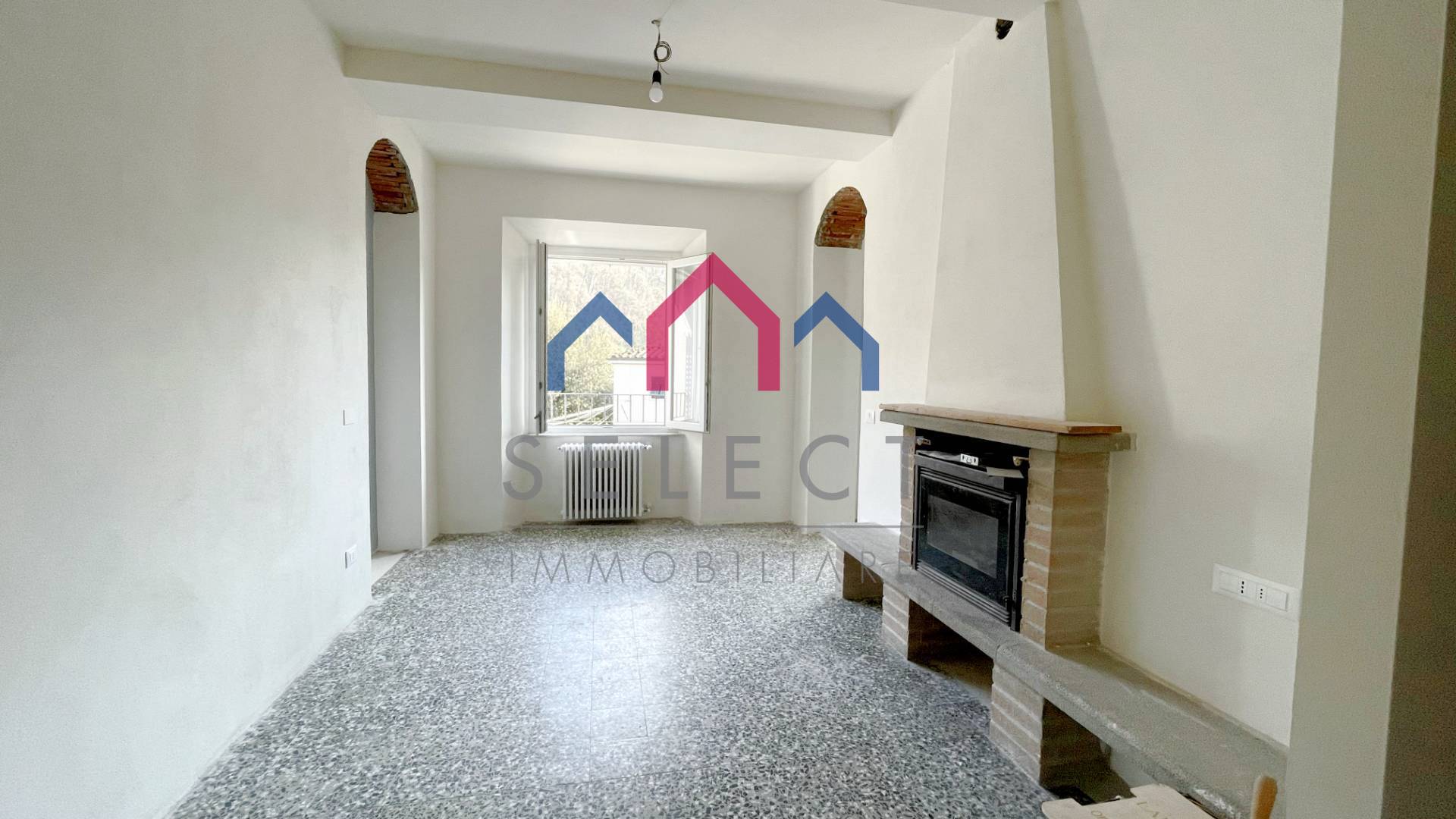 Appartamento in vendita a Bagni di Lucca, 5 locali, zona oli, prezzo € 150.000 | PortaleAgenzieImmobiliari.it