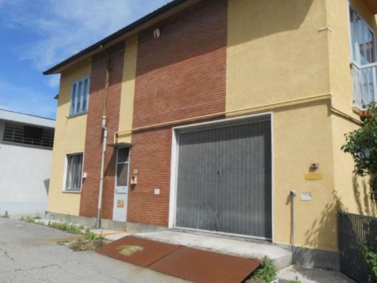 Laboratorio in affitto a Rivoli, 9999 locali, zona Località: APochiMinutiDaCorsoFrancia, prezzo € 900 | CambioCasa.it