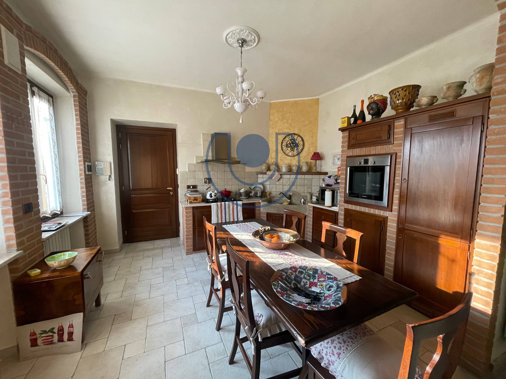 Appartamento in vendita a Sant'Antonino di Susa, 6 locali, zona Località: ViaRoma, prezzo € 169.000 | PortaleAgenzieImmobiliari.it