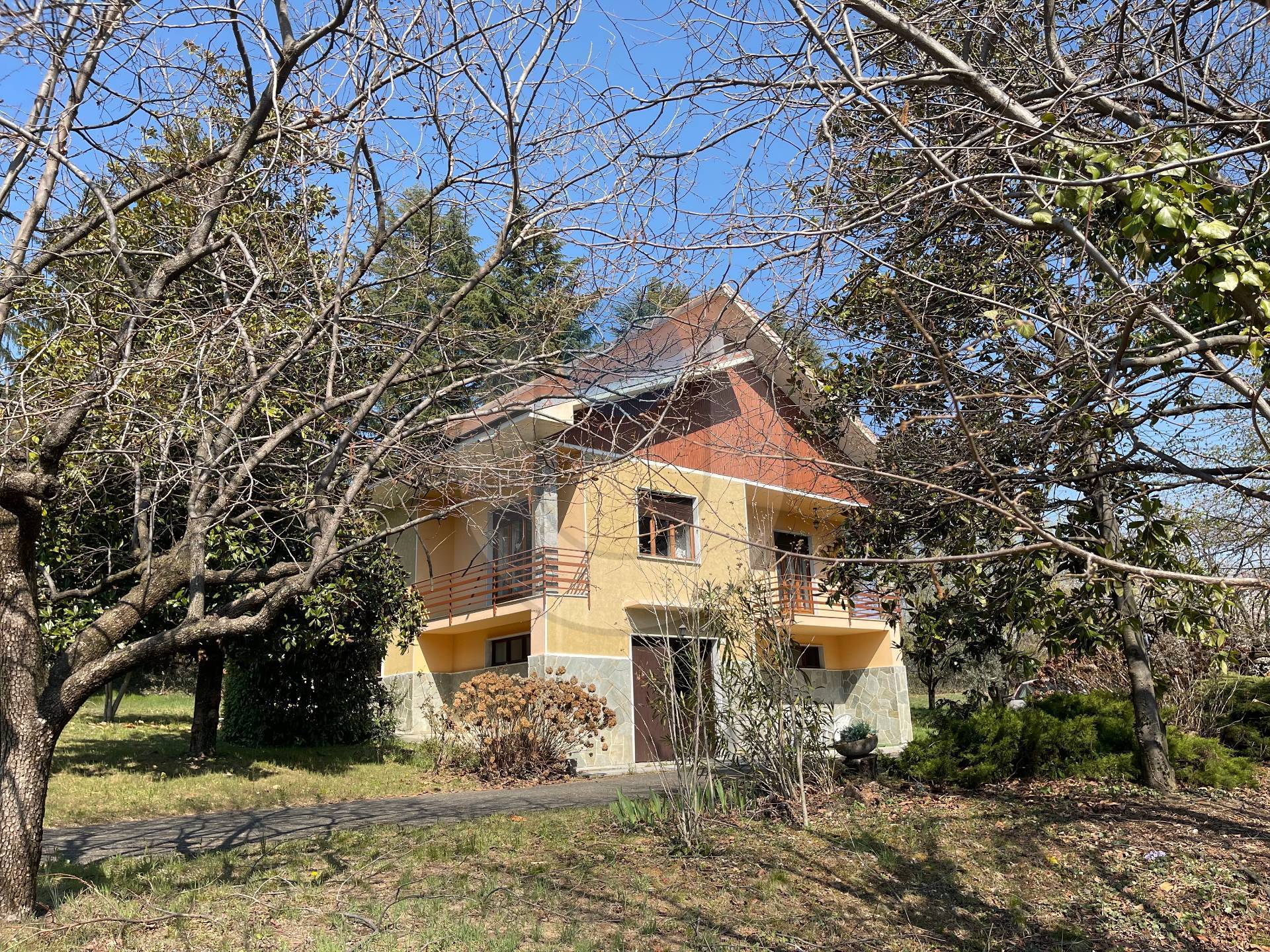 Villa in vendita a Giaveno, 5 locali, zona Località: BorgataSala, prezzo € 290.000 | PortaleAgenzieImmobiliari.it