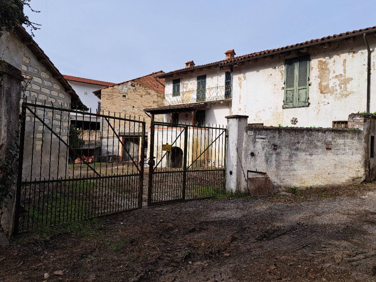 Rustico / Casale in vendita a Cerrina Monferrato, 10 locali, zona Località: Campagna, prezzo € 20.000 | PortaleAgenzieImmobiliari.it
