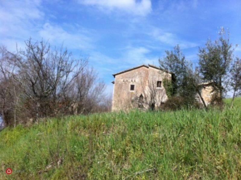 Rustico / Casale in vendita a Assisi, 10 locali, zona dacqua, prezzo € 220.000 | PortaleAgenzieImmobiliari.it