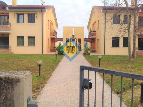Appartamento in vendita a Meduna di Livenza, 4 locali, prezzo € 115.000 | PortaleAgenzieImmobiliari.it