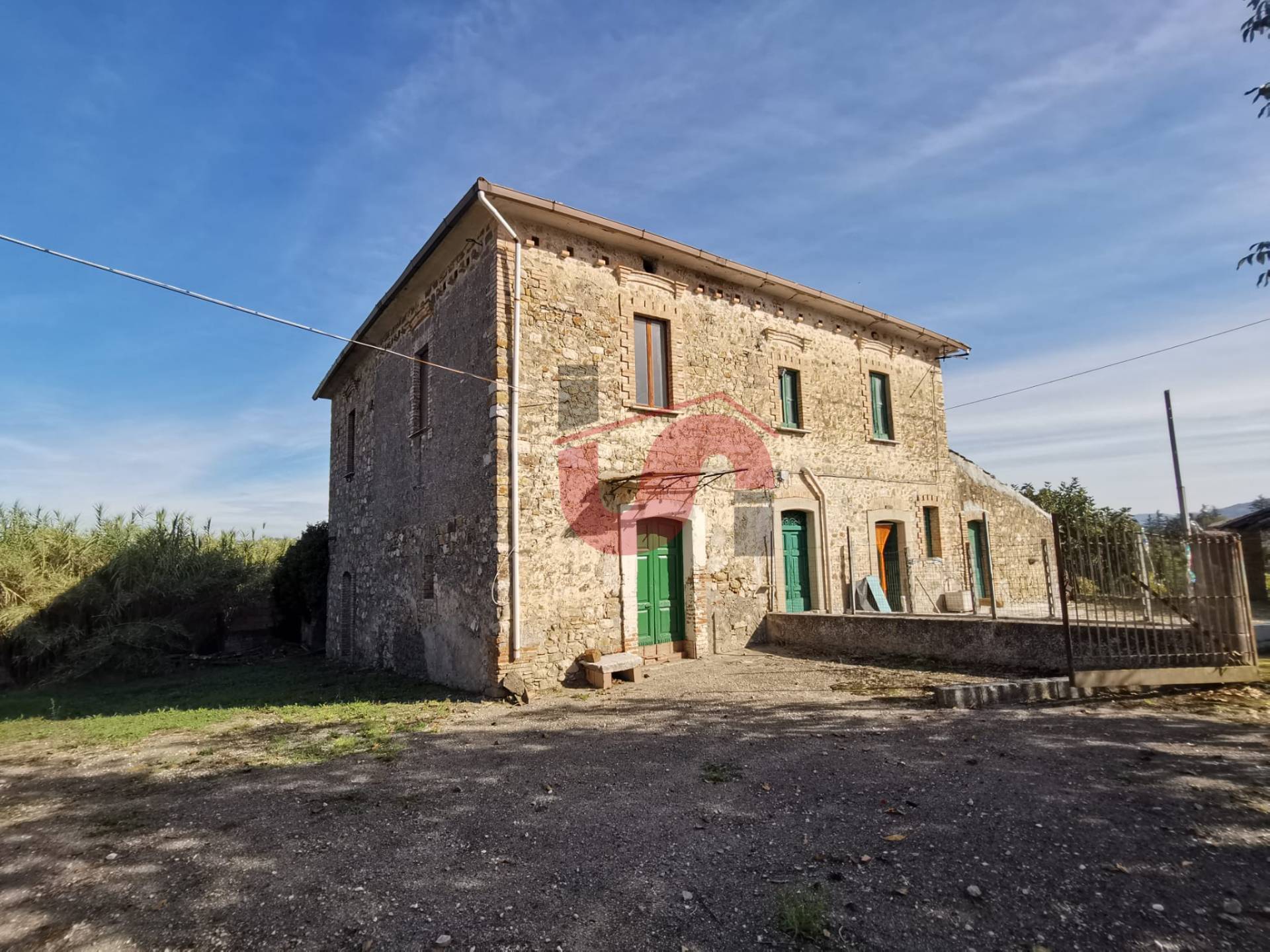 Rustico / Casale in vendita a San Nicola Manfredi, 15 locali, prezzo € 89.000 | PortaleAgenzieImmobiliari.it