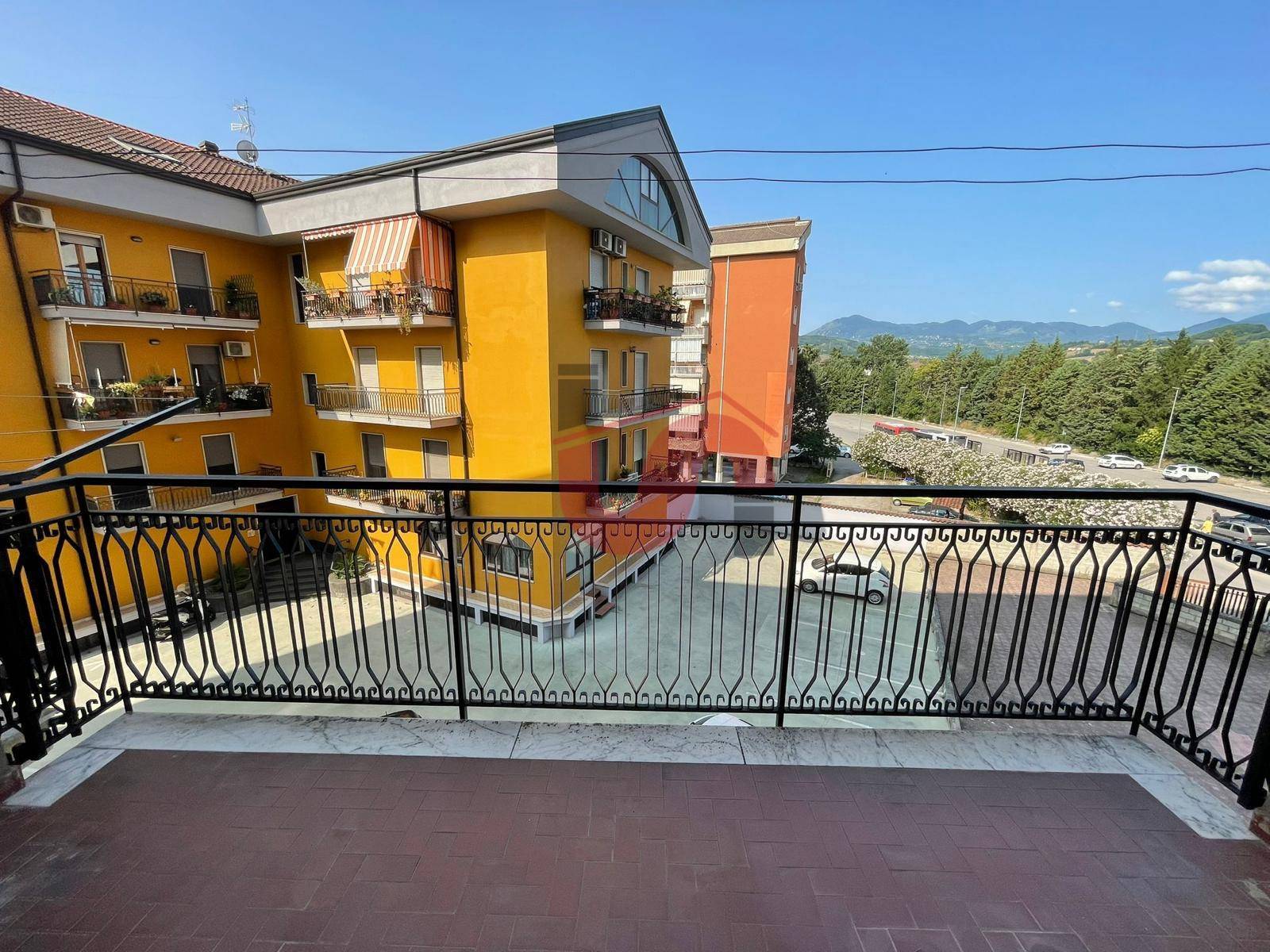 Appartamento in vendita a Benevento, 5 locali, zona ovia, prezzo € 135.000 | PortaleAgenzieImmobiliari.it
