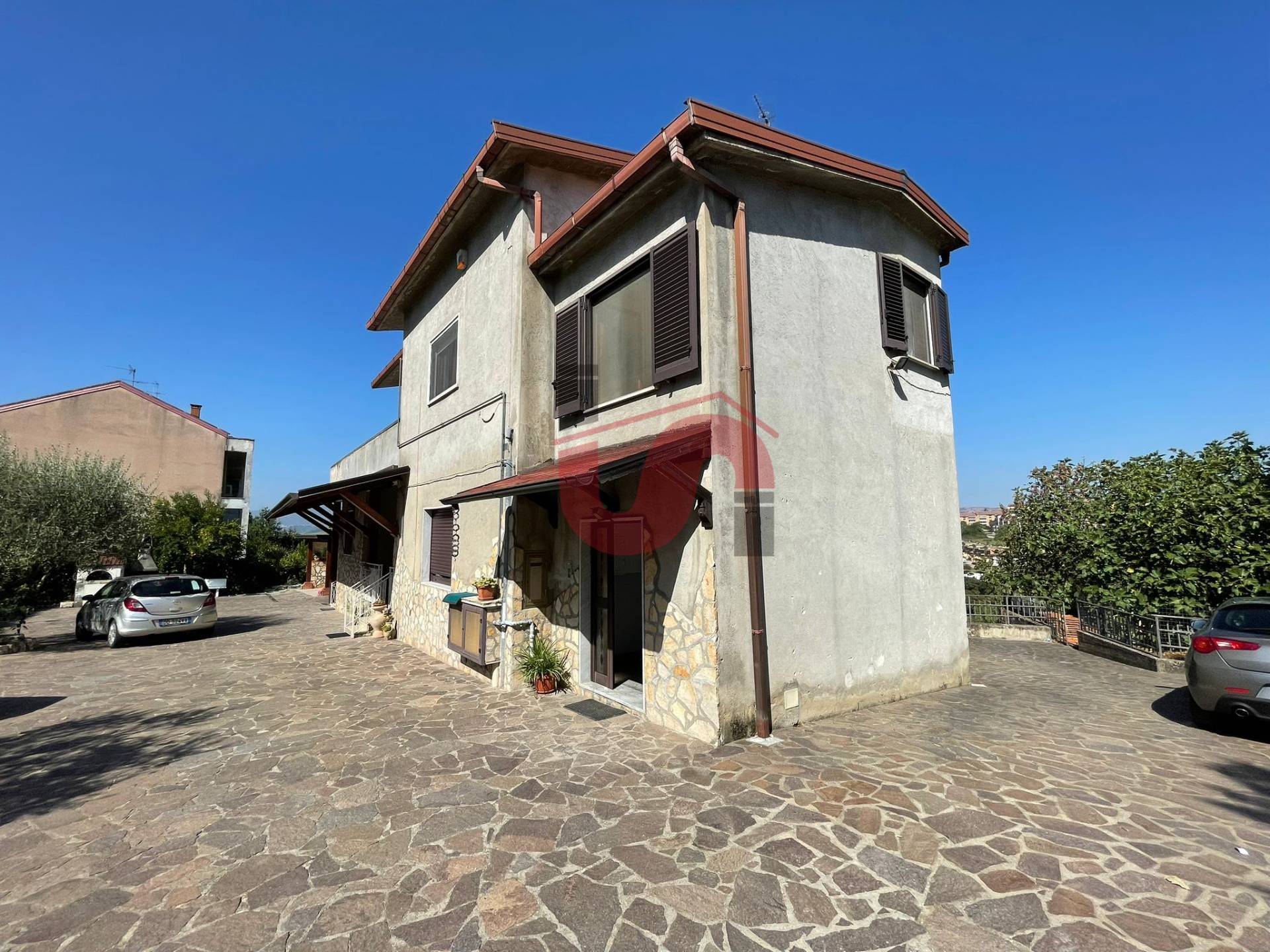 Appartamento in vendita a Benevento, 6 locali, zona Località: CONTRADE, prezzo € 147.000 | PortaleAgenzieImmobiliari.it