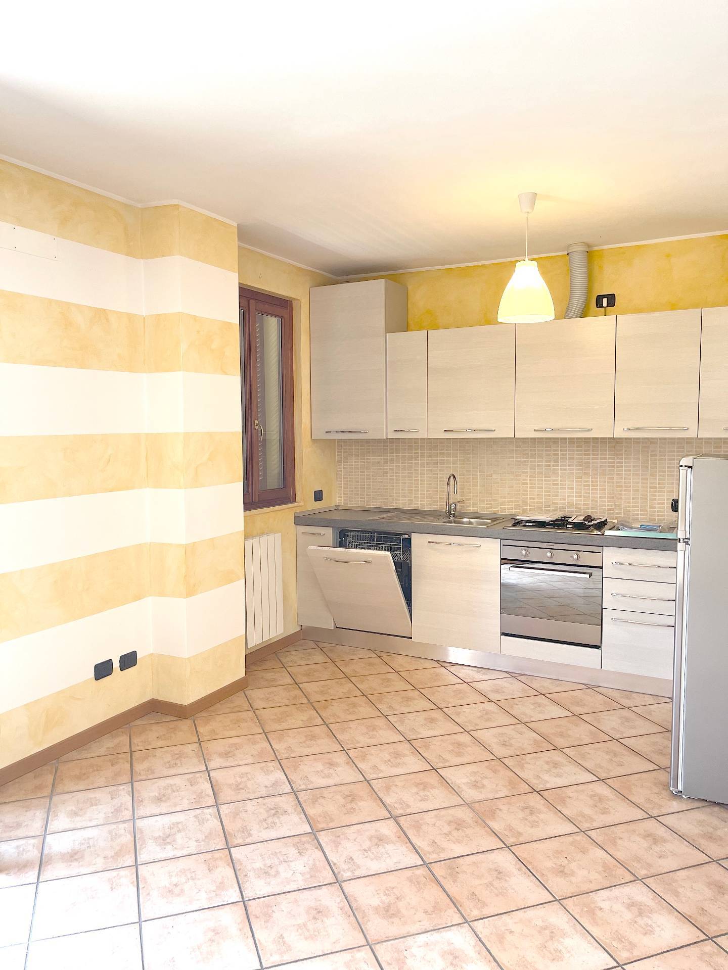 Appartamento in affitto a Bonate Sotto, 3 locali, prezzo € 595 | CambioCasa.it