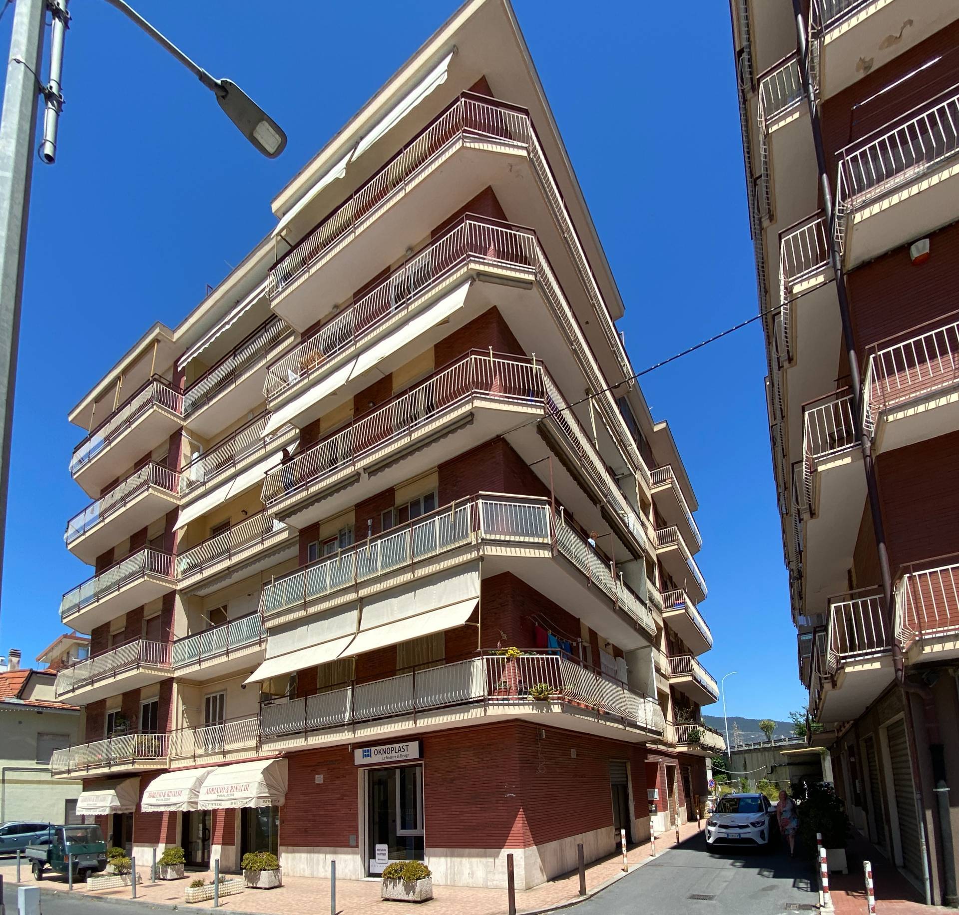 Appartamento in vendita a Taggia, 3 locali, zona Località: ArmadiTaggia, prezzo € 200.000 | PortaleAgenzieImmobiliari.it