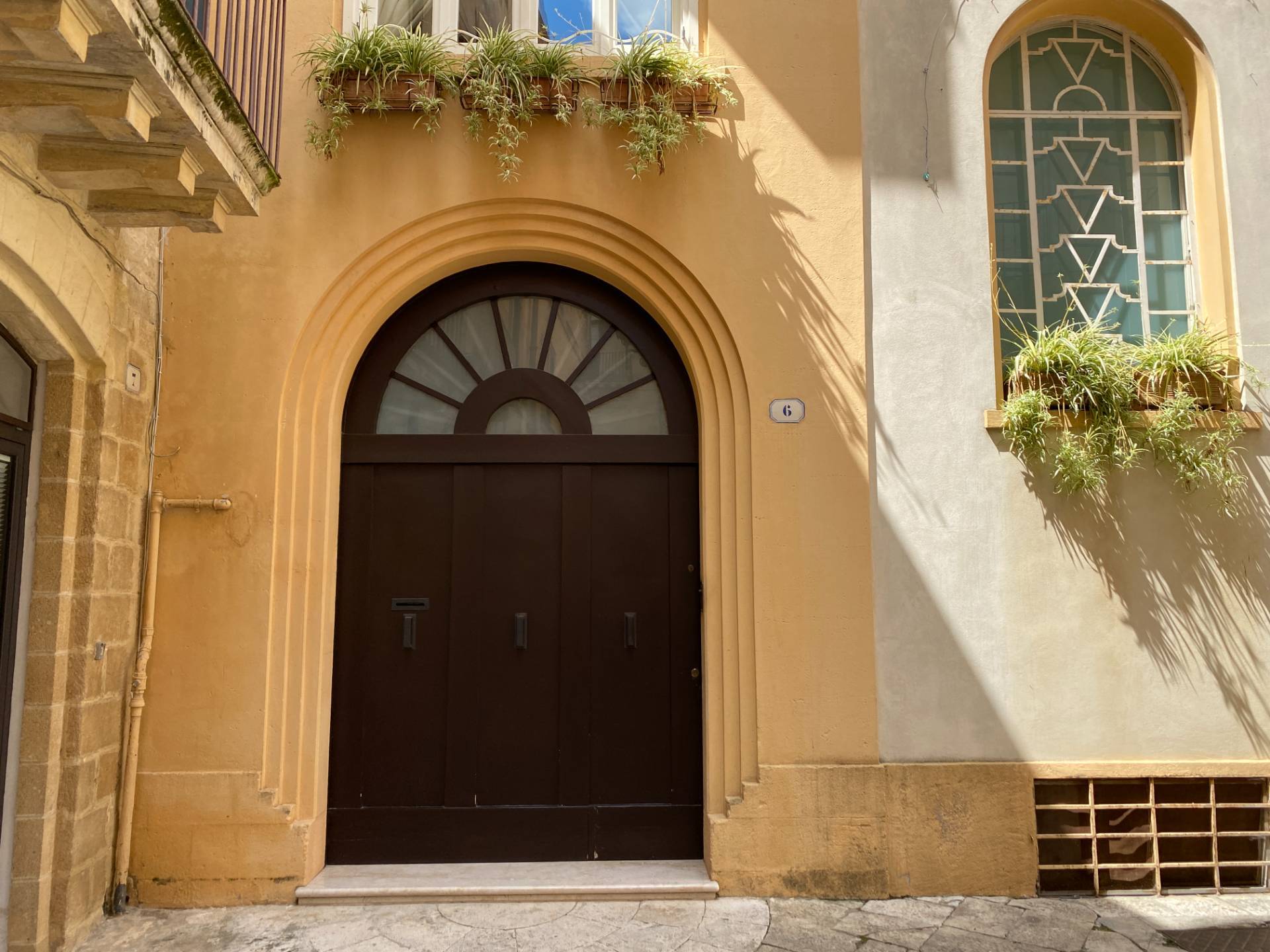 Appartamento in vendita a Lecce, 16 locali, prezzo € 1.200.000 | PortaleAgenzieImmobiliari.it