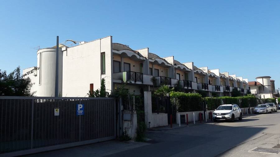 Villa a Schiera in vendita a Pompei, 7 locali, Trattative riservate | PortaleAgenzieImmobiliari.it