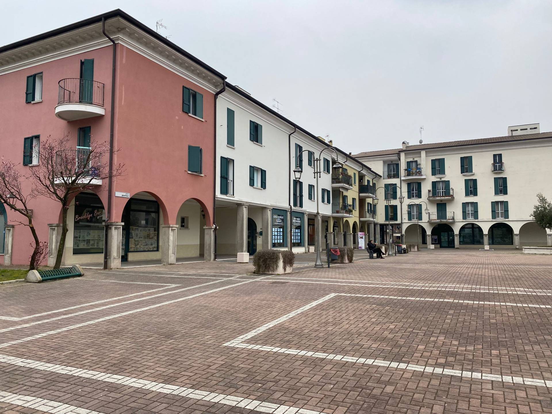 Negozio / Locale in vendita a Provaglio d'Iseo, 9999 locali, zona aglio, prezzo € 90.000 | PortaleAgenzieImmobiliari.it