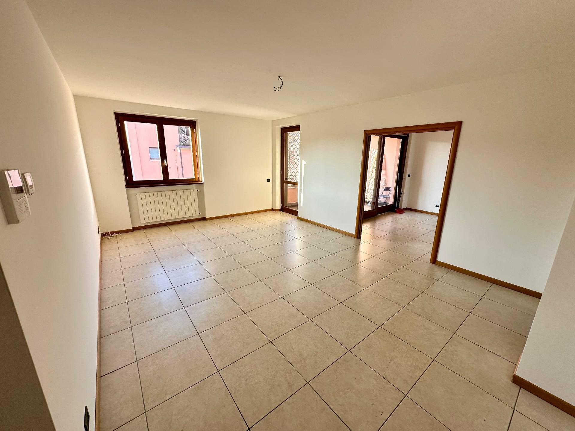Appartamento in vendita a Sarnico, 4 locali, prezzo € 355.000 | PortaleAgenzieImmobiliari.it