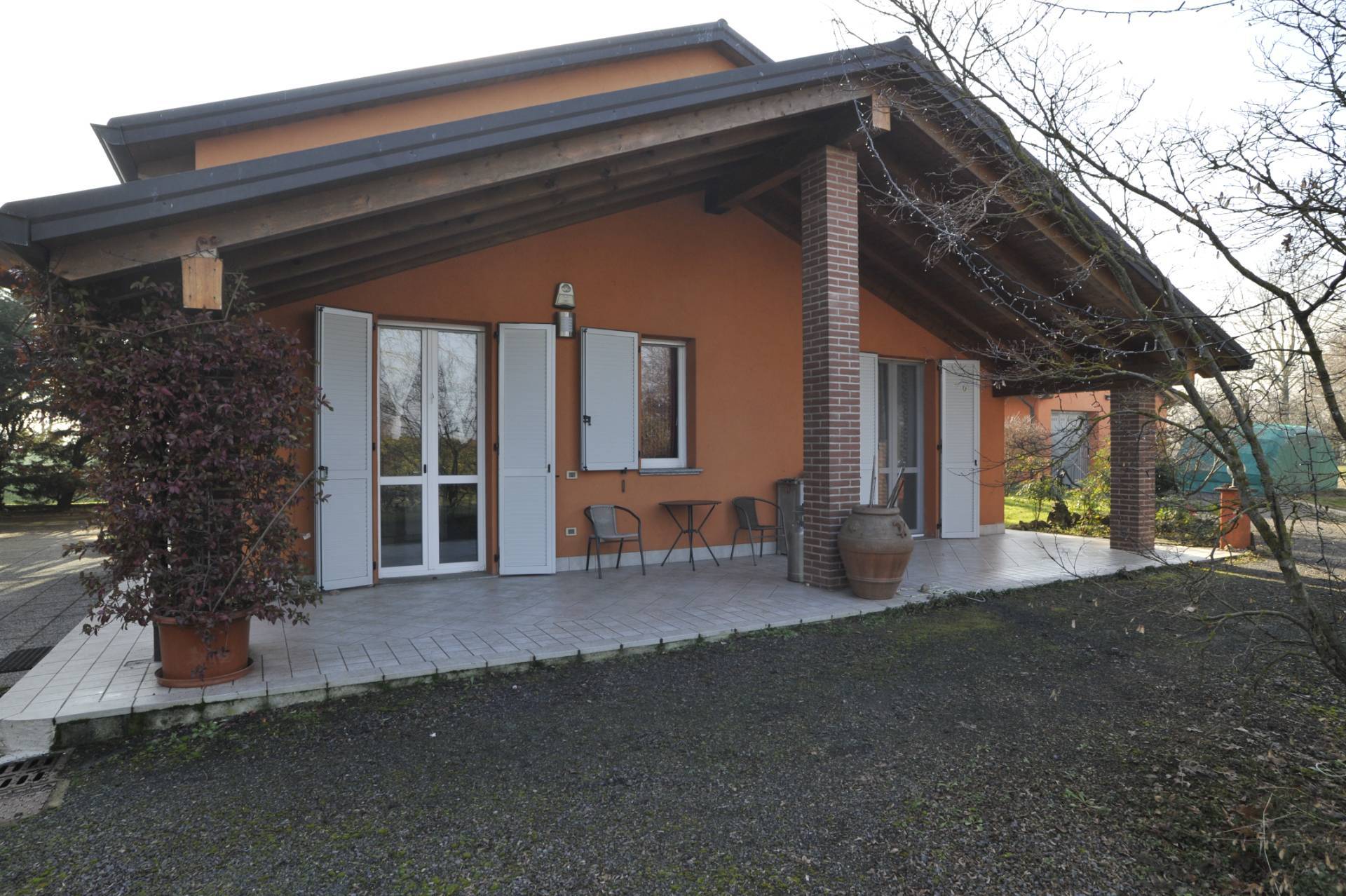 Villa in vendita a Fidenza, 10 locali, zona Località: CastioneMarchesi, prezzo € 330.000 | PortaleAgenzieImmobiliari.it