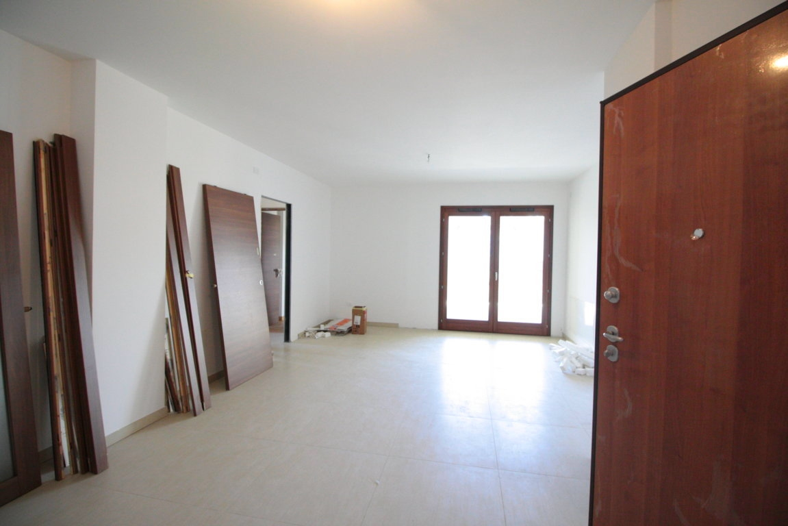 Appartamento in vendita a Martinsicuro, 3 locali, zona Località: VillaRosa, prezzo € 195.000 | PortaleAgenzieImmobiliari.it